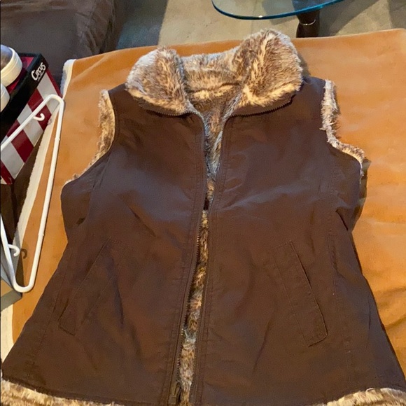 Vest - Picture 3 of 4
